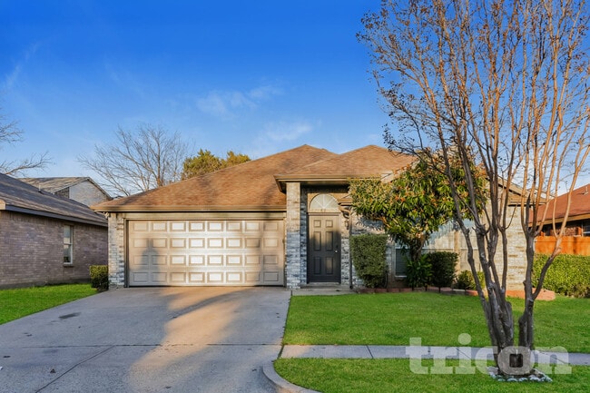 property at 4710 Grovetree Ln