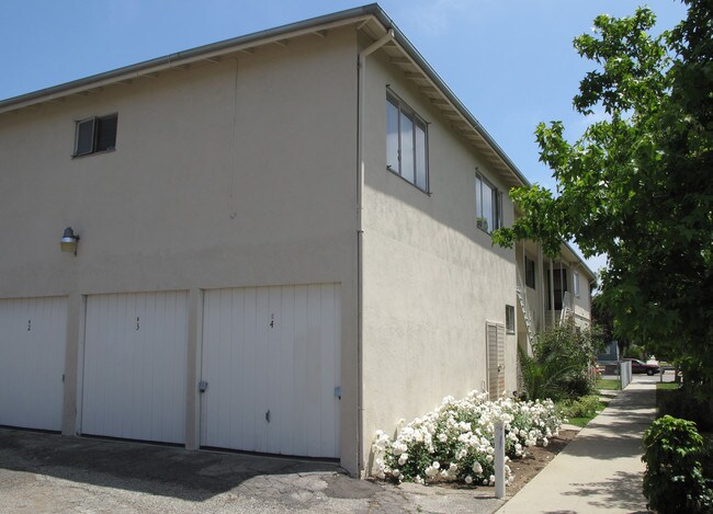 2338-2352 Penmar Ave in Venice, CA - Foto de edificio - Building Photo