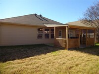 9644 Olivia Dr in Fort Worth, TX - Foto de edificio - Building Photo