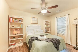 817 Brook St in Gentry, AR - Building Photo - Building Photo