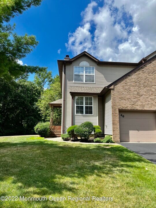 46 Atrium Way in Englishtown, NJ - Building Photo