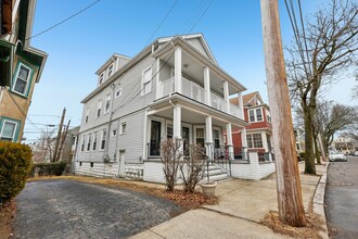 18 Hamilton Rd in Somerville, MA - Building Photo - Building Photo