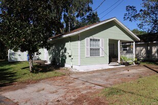 985 Cooper St in St. Augustine, FL - Building Photo