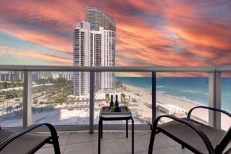 18683 Collins Ave, Unit SI ID1227259P in Sunny Isles Beach, FL - Foto de edificio - Building Photo