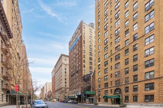 240 West End Ave in New York, NY - Building Photo - Building Photo
