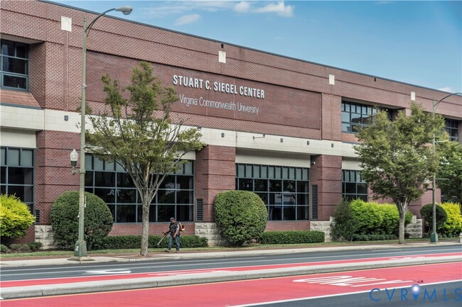 1333 W Broad St, Unit 510 in Richmond, VA - Foto de edificio - Building Photo