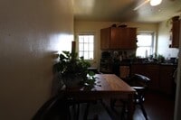 2316 Hunter St photo'