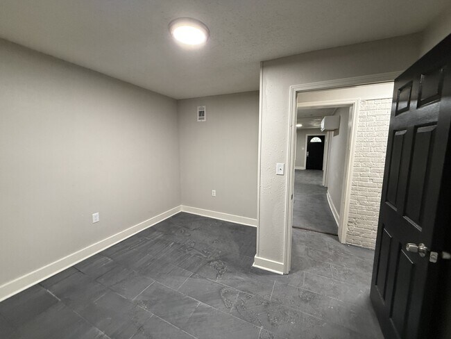 2379 Saratoga Ave in Memphis, TN - Building Photo - Building Photo
