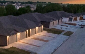 9746 S 89th St in Lincoln, NE - Building Photo - Building Photo