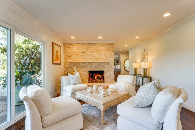 1163 Arroyo Dr, Unit ID1304790P in Pebble Beach, CA - Foto de edificio - Building Photo