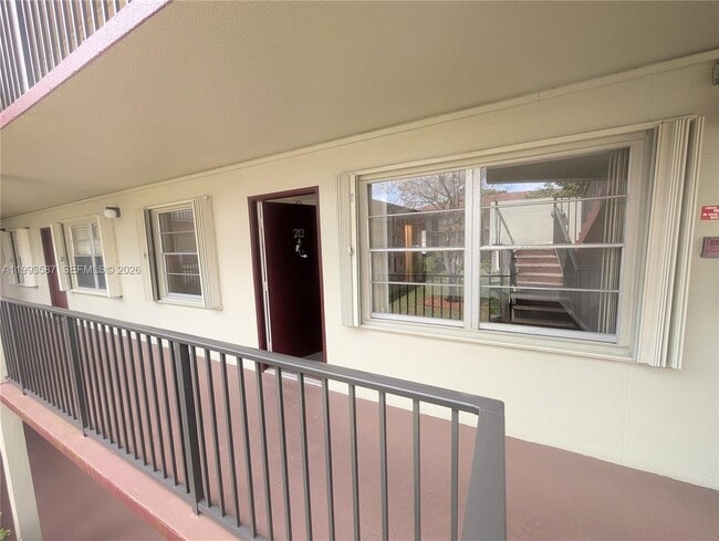 151 SW 135th Terrace in Pembroke Pines, FL - Building Photo - Building Photo