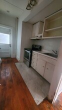 171 Broadway, Unit 2 in Norwich, CT - Building Photo - Building Photo