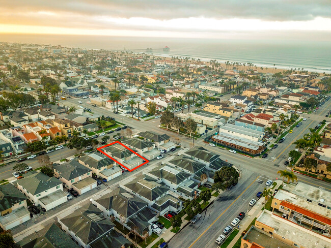 409 12th St in Huntington Beach, CA - Building Photo - Building Photo