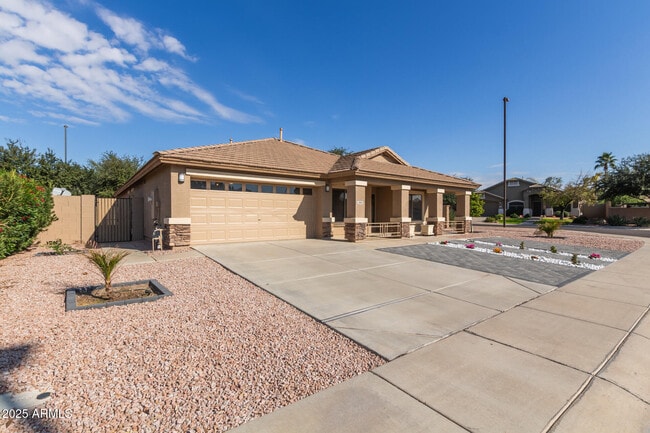 3888 E Bancroft Ct in Gilbert, AZ - Building Photo - Building Photo