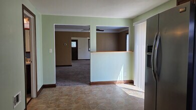 826 Tayco St in Menasha, WI - Building Photo - Building Photo