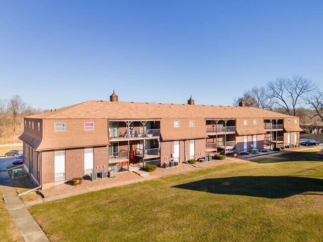 3023 Puckett Rd in Kansas City, KS - Building Photo - Building Photo