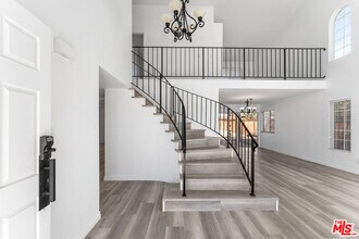 37105 Zinnia St in Palmdale, CA - Building Photo - Building Photo