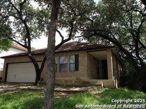 6882 Crested Quail in San Antonio, TX - Building Photo