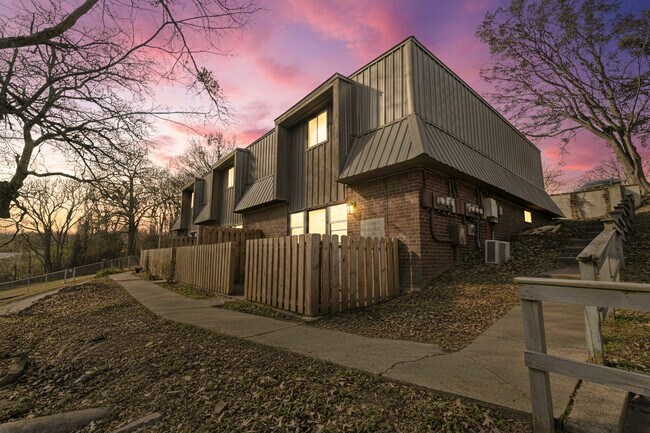 Ivy Hills Apartments