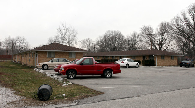 296 N Mill St in Plainfield, IN - Building Photo - Building Photo