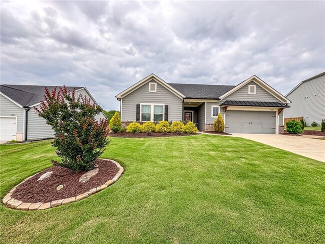 property at 3620 Summerpoint Crossing