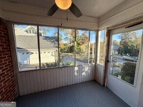 372 Peachtree Ave NE in Atlanta, GA - Building Photo - Building Photo