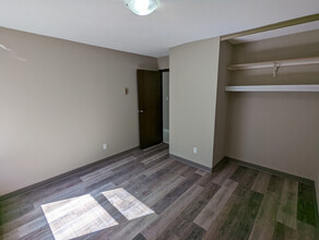 Prince George Connaught Apartments in Prince George, BC - Building Photo - Interior Photo