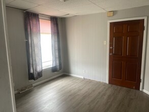 901 W Beardsley Ave in Elkhart, IN - Building Photo - Building Photo