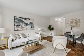 5500 Friendship Blvd, Unit 1221N in Chevy Chase, MD - Building Photo - Building Photo