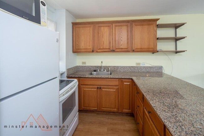 1535 Punahou St in Honolulu, HI - Foto de edificio - Building Photo