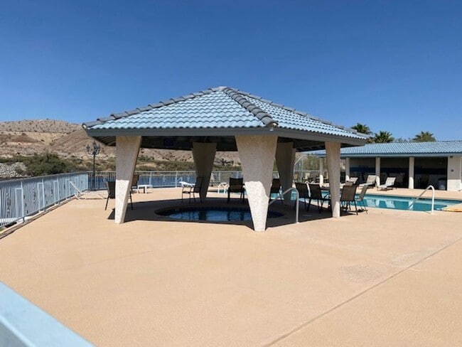 property at 1663 AZ-95