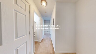 43 Eleanor St, Unit 1 in Chelsea, MA - Building Photo - Building Photo