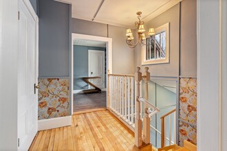 8 Weston St, Unit 2 in Augusta, ME - Building Photo - Building Photo