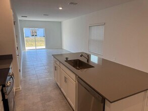 2761 Armstrong Ave in Clermont, FL - Building Photo - Building Photo