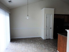 823 Jennifer Ln in High Point, NC - Building Photo - Building Photo