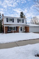 36969 Lancaster St in Livonia, MI - Building Photo