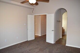 14350 N Cave Dr in El Paso, TX - Building Photo - Building Photo