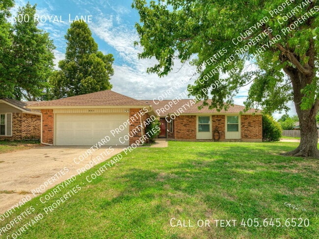 800 Royal Ln in Yukon, OK - Building Photo - Building Photo