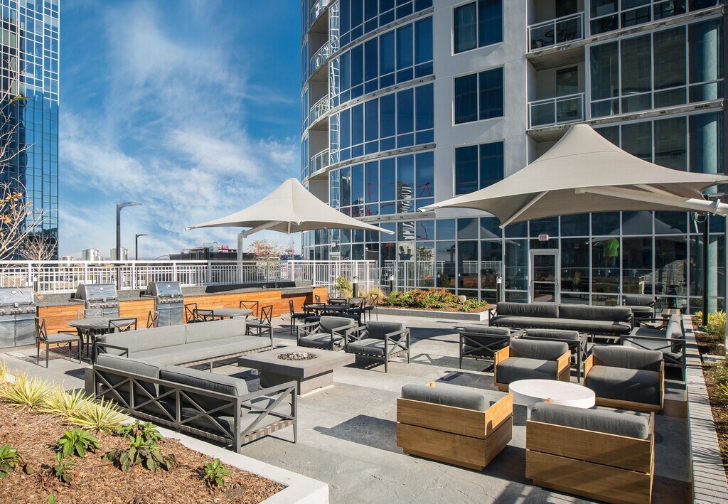 Placemakr Premier SoBro Nashville, TN Apartments