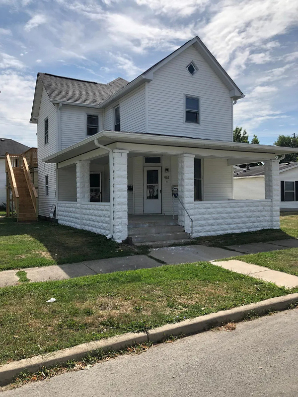 property at 516 S 9th St