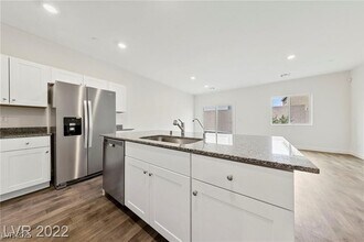 12747 Epperly St in Henderson, NV - Building Photo - Building Photo