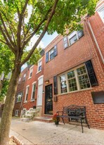 1318 Dickinson St in Philadelphia, PA - Building Photo