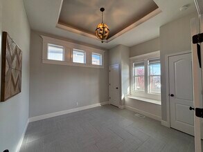 16620 S Schweiger Dr in Olathe, KS - Building Photo - Building Photo