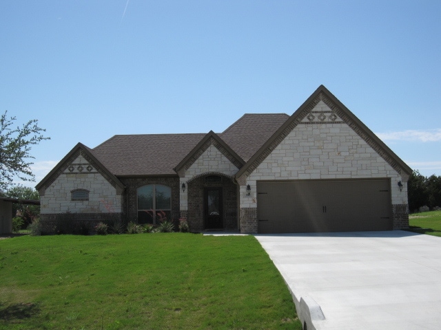 property at 105 Sandstone Ln