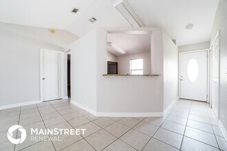 631 Blackstone Ave in Deltona, FL - Building Photo - Building Photo