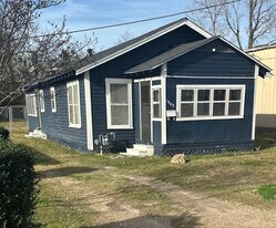 1405 Pine St in Monroe, LA - Building Photo