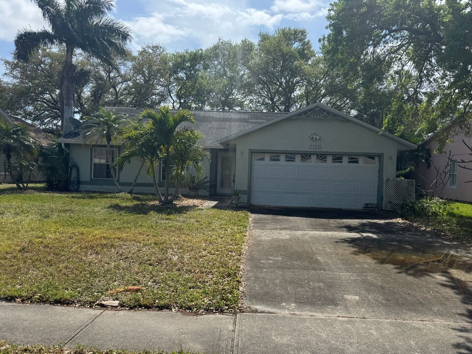 2177 Royal Poinciana Blvd in Melbourne, FL - Building Photo