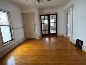 654 Jefferson St in Oshkosh, WI - Building Photo - Building Photo