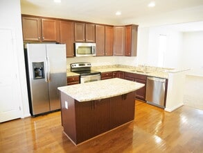 1002 Wisdom Ct in Glen Burnie, MD - Building Photo - Building Photo