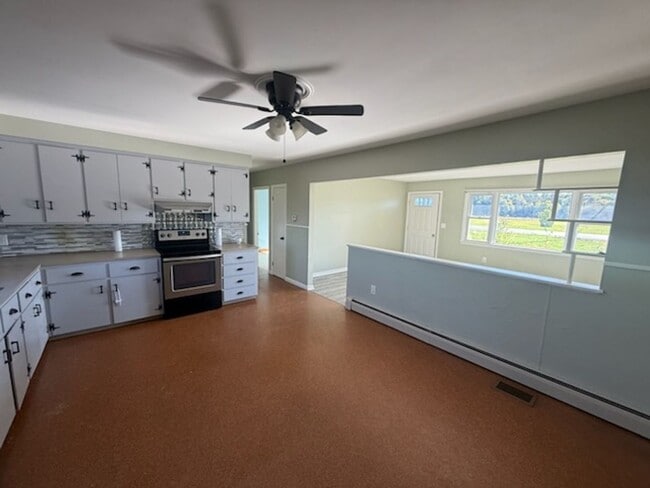 property at 894 Garland Rd
